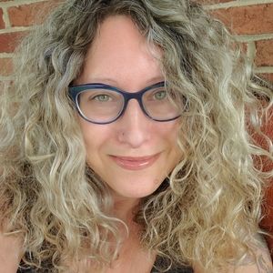 Meet your Posher, Nanette